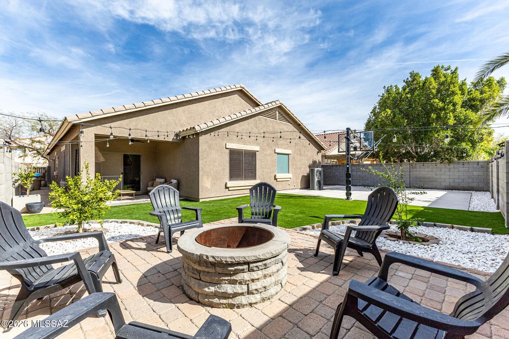 Image 23 of property listing at 16551 W Jackson Street, Goodyear, AZ 85338