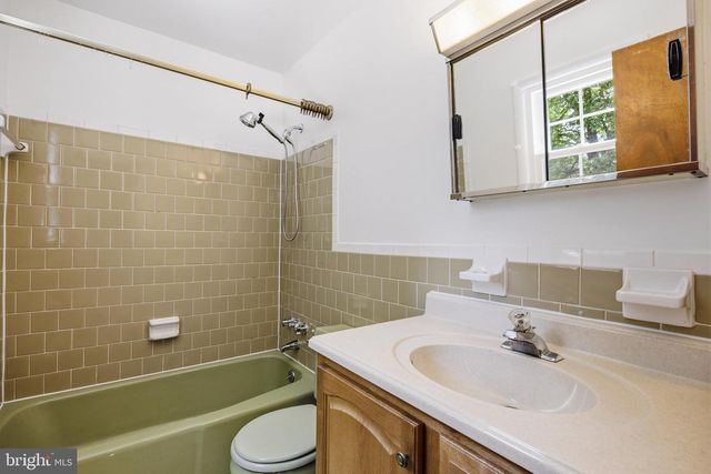 4301 TAUNTON DR, Beltsville, MD 20705