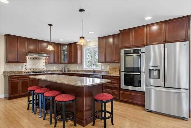 7 Tenney Road, Westford, MA 01886