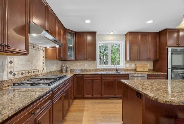 7 Tenney Road, Westford, MA 01886