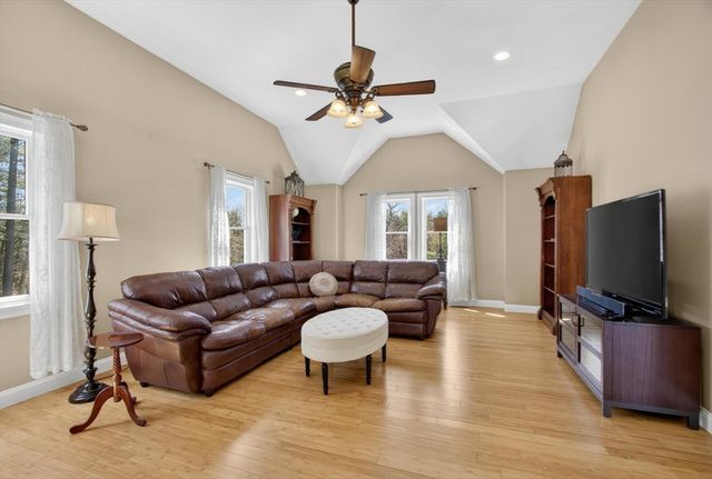 7 Tenney Road, Westford, MA 01886