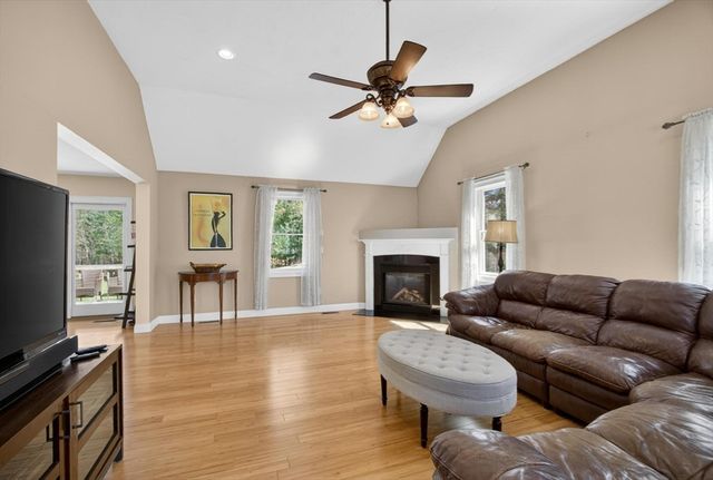 7 Tenney Road, Westford, MA 01886