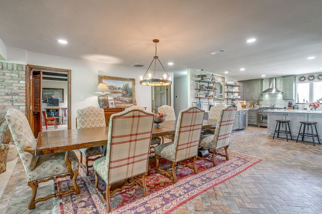 3929 Diamond Loch W, North Richland Hills, TX 76180