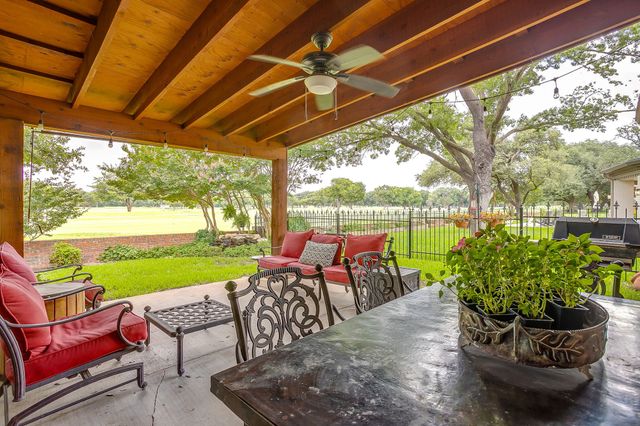 3929 Diamond Loch W, North Richland Hills, TX 76180