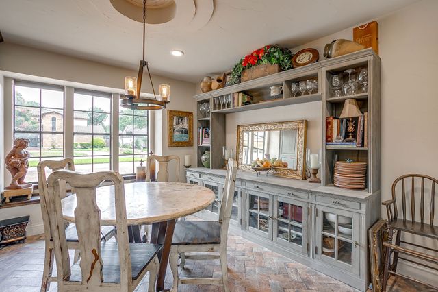 3929 Diamond Loch W, North Richland Hills, TX 76180