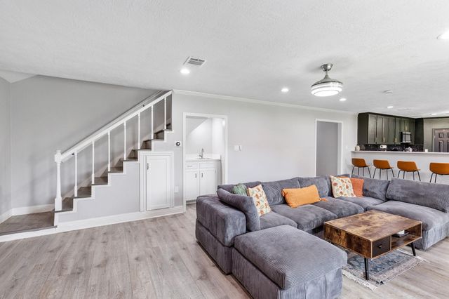 13311 Redgate Drive, Houston, TX 77015