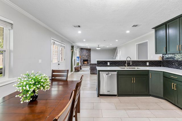 13311 Redgate Drive, Houston, TX 77015