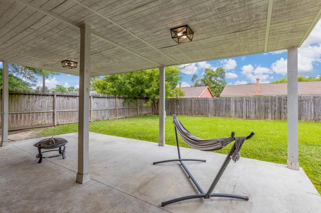 13311 Redgate Drive, Houston, TX 77015