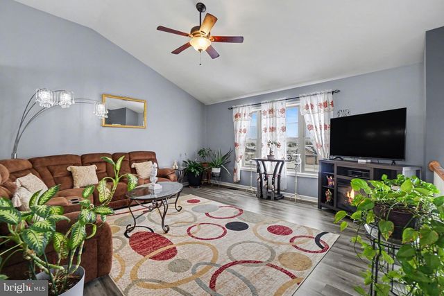 400 FRICK AVENUE, Waynesboro, PA 17268