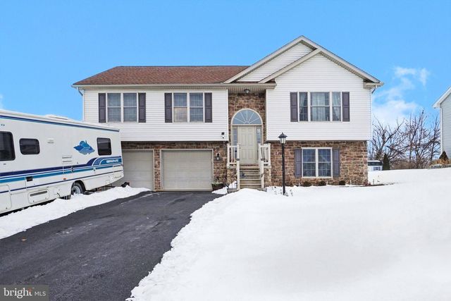 400 FRICK AVENUE, Waynesboro, PA 17268