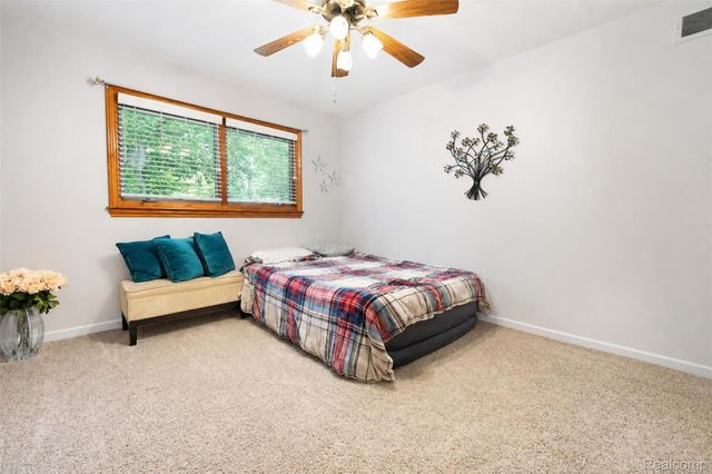 41768 Hanford Road, Canton Charter Township, MI 48187