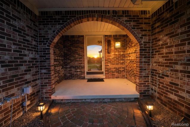 41768 Hanford Road, Canton Charter Township, MI 48187