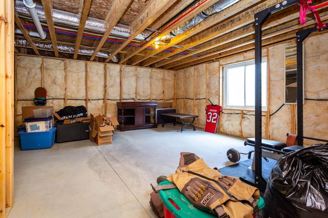 635 Rockway Drive, Linden, MI 48451