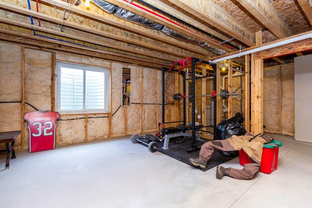 635 Rockway Drive, Linden, MI 48451