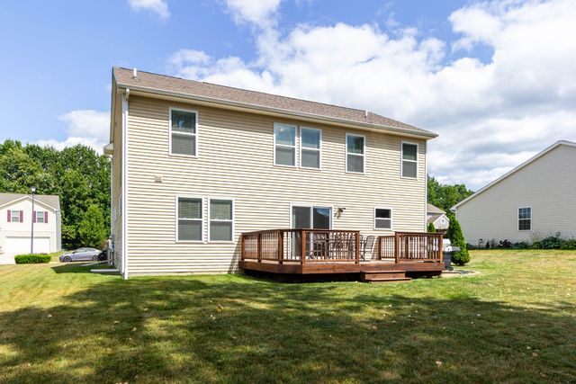 635 Rockway Drive, Linden, MI 48451