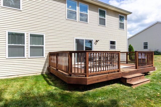635 Rockway Drive, Linden, MI 48451
