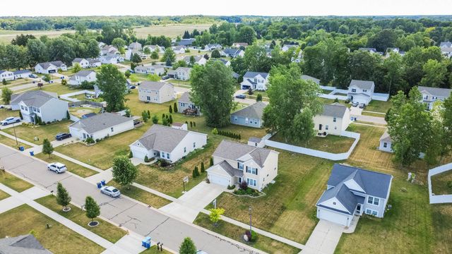 635 Rockway Drive, Linden, MI 48451