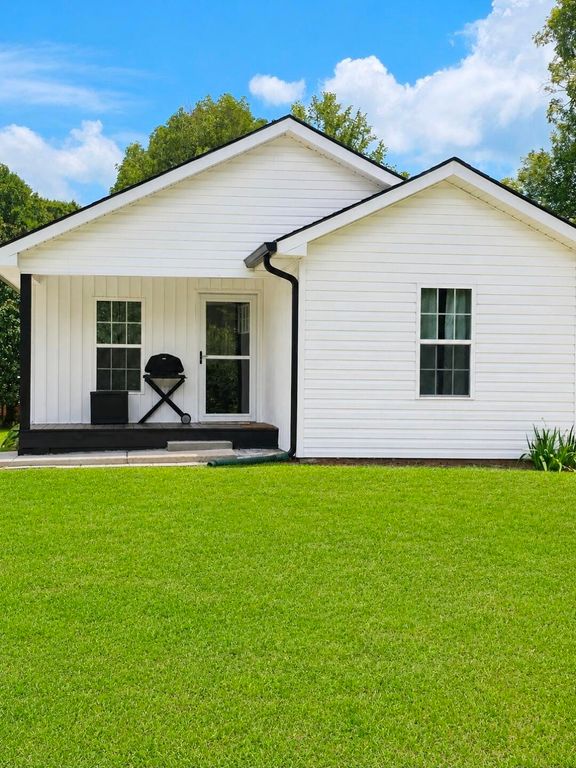 200 Brooker Drive, Dalton, GA 30721