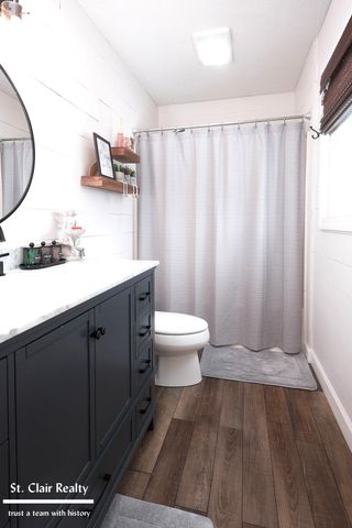 1813 N Woodland Drive, Port Huron, MI 48060