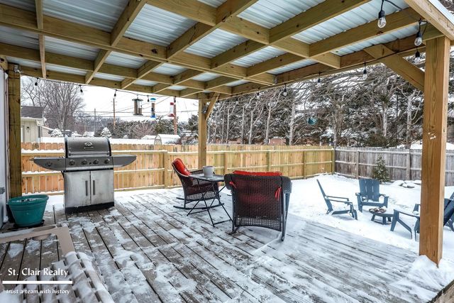 1813 N Woodland Drive, Port Huron, MI 48060