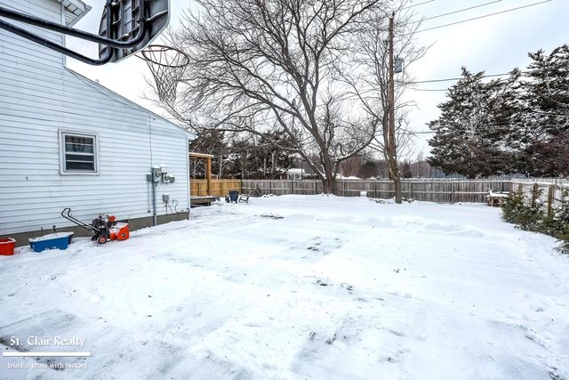 1813 N Woodland Drive, Port Huron, MI 48060