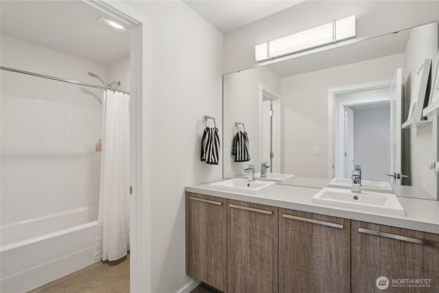 16204 27th Street Ct E, Lake Tapps, WA 98391