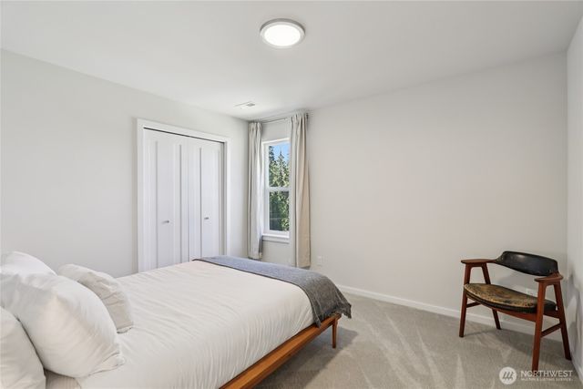 16204 27th Street Ct E, Lake Tapps, WA 98391