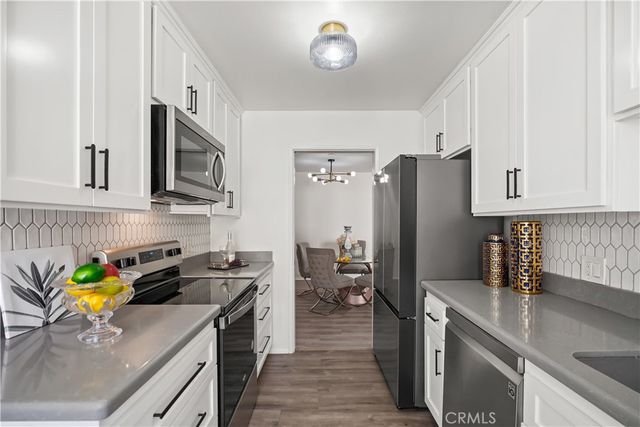 4041 Via Marisol 313, Los Angeles, CA 90042