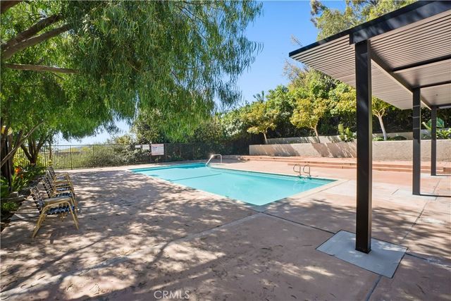 4041 Via Marisol 313, Los Angeles, CA 90042