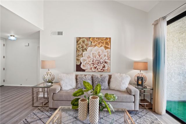 4041 Via Marisol 313, Los Angeles, CA 90042