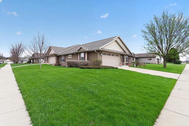 4011 Huntington Avenue, Janesville, WI 53546