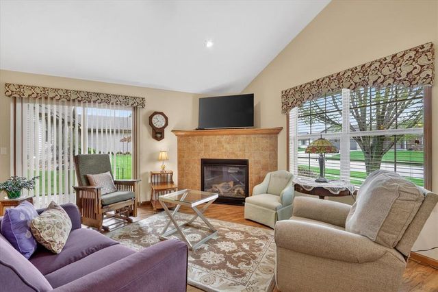 4011 Huntington Avenue, Janesville, WI 53546