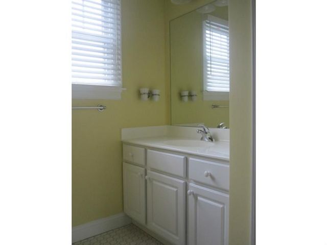 99 FERRY LANDING Circle, Portsmouth, RI 02871