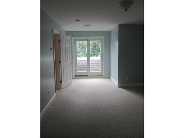 99 FERRY LANDING Circle, Portsmouth, RI 02871