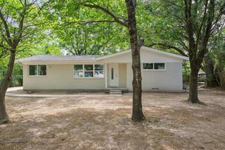 220 N Trego Court, Dallas, TX 75217