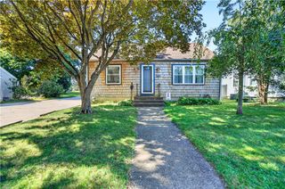 333 Maple Street, Warwick, RI 02888