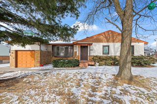 1368 E Palatine Road, Palatine, IL 60074