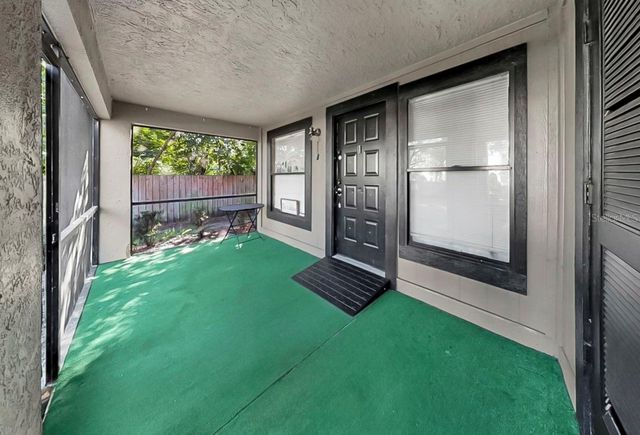 4036 ANGEL OAK COURT 104, Tampa, FL 33613