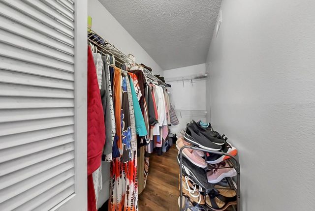 4036 ANGEL OAK COURT 104, Tampa, FL 33613