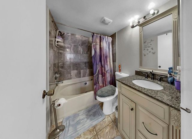 4036 ANGEL OAK COURT 104, Tampa, FL 33613