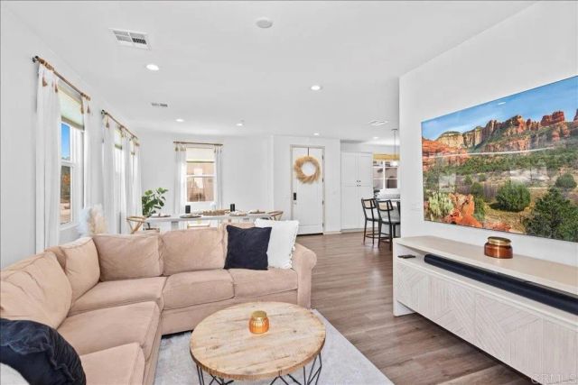 4158 Mission Tree Way, Oceanside, CA 92057