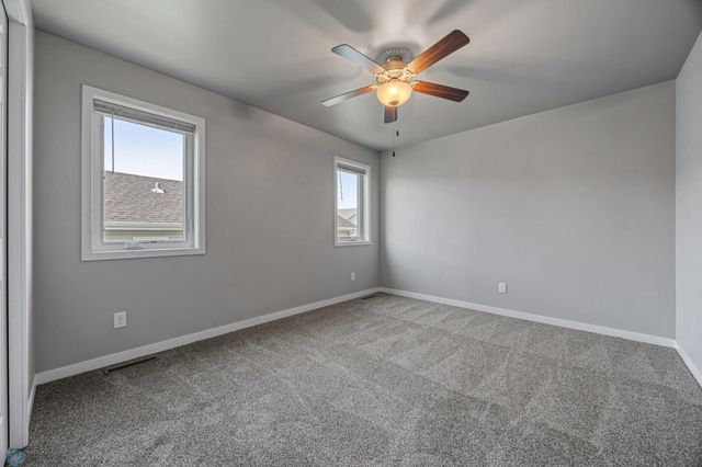 811 Cathy Drive W, West Fargo, ND 58078