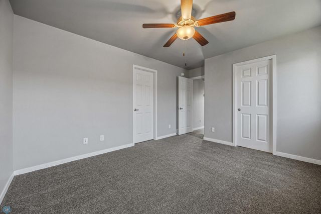 811 Cathy Drive W, West Fargo, ND 58078