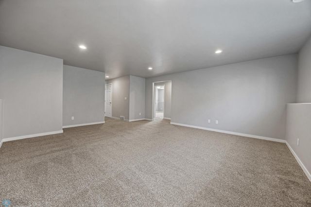 811 Cathy Drive W, West Fargo, ND 58078