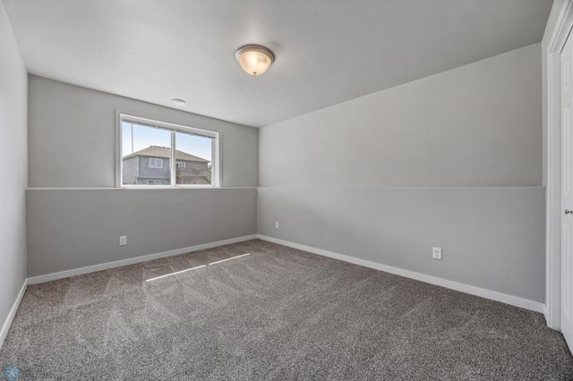 811 Cathy Drive W, West Fargo, ND 58078