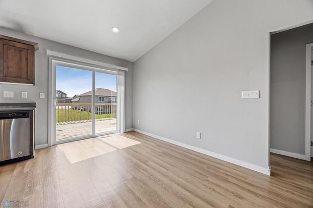 811 Cathy Drive W, West Fargo, ND 58078