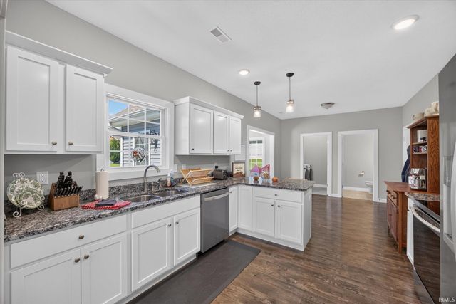 7480 W Raymond Run, Ellettsville, IN 47429