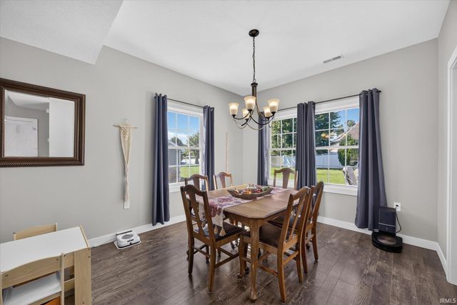 7480 W Raymond Run, Ellettsville, IN 47429