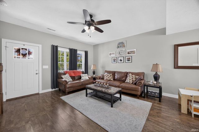 7480 W Raymond Run, Ellettsville, IN 47429