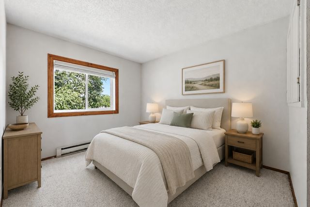2523 33rd Avenue S, Moorhead, MN 56560